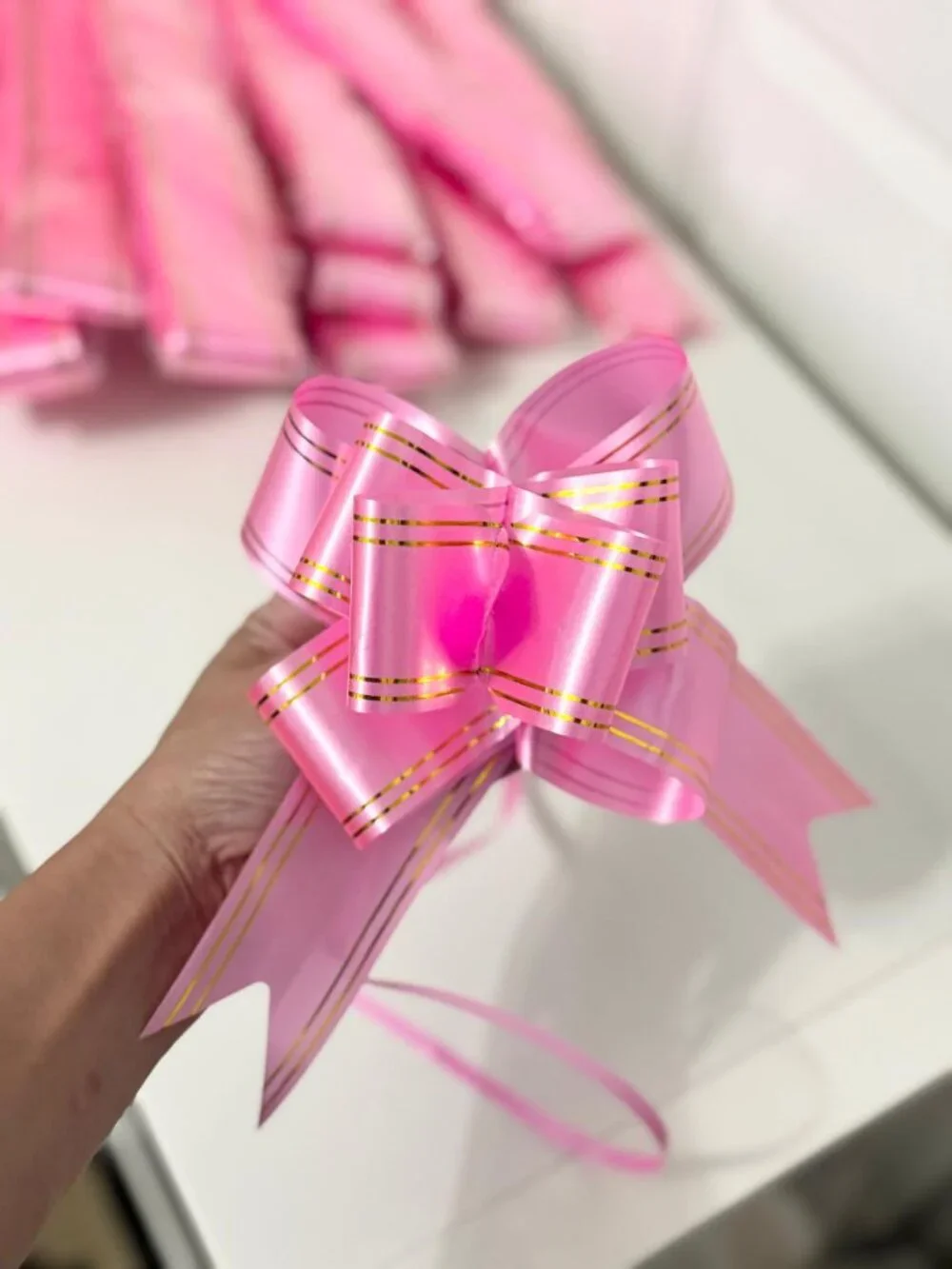 New Lot of 190 Large Pink Gold Bows for Gift Wrapping